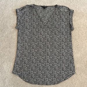 Black and White Cold Shoulder V-neck Top